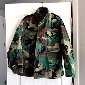 US Military BDU Woodland Camo Cold Weather Combat Coat Jacket Medium X-Short